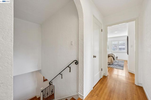 5765 Colton Blvd, Oakland, CA 94611