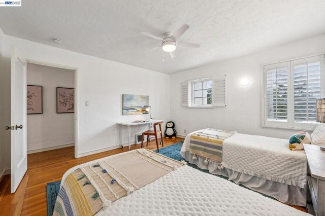 5765 Colton Blvd, Oakland, CA 94611