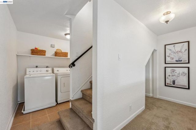 5765 Colton Blvd, Oakland, CA 94611