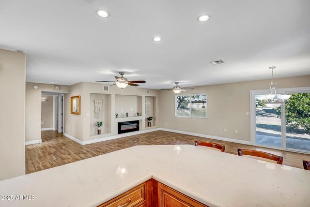 14617 N BOSWELL Boulevard, Sun City, AZ 85351