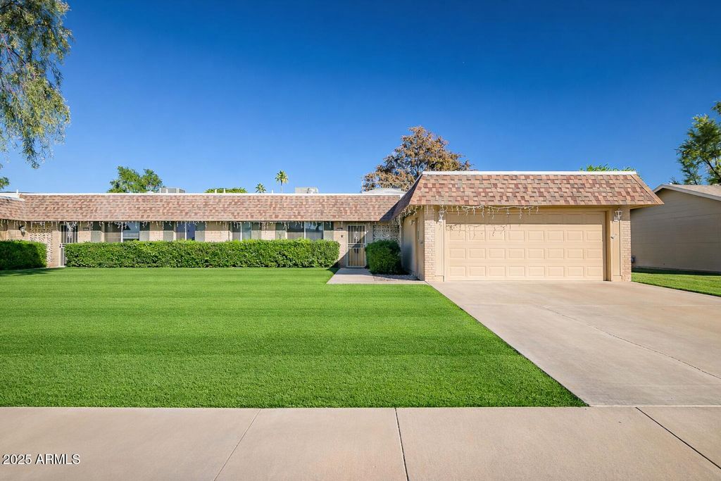 14617 N BOSWELL Boulevard, Sun City, AZ 85351