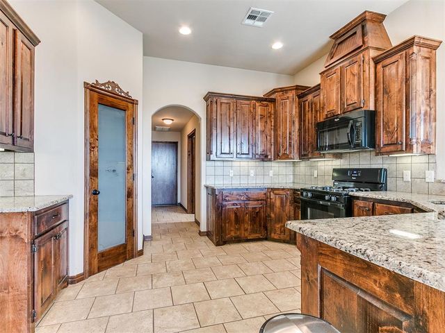 1124 Antler Ridge, Tuttle, OK 73089