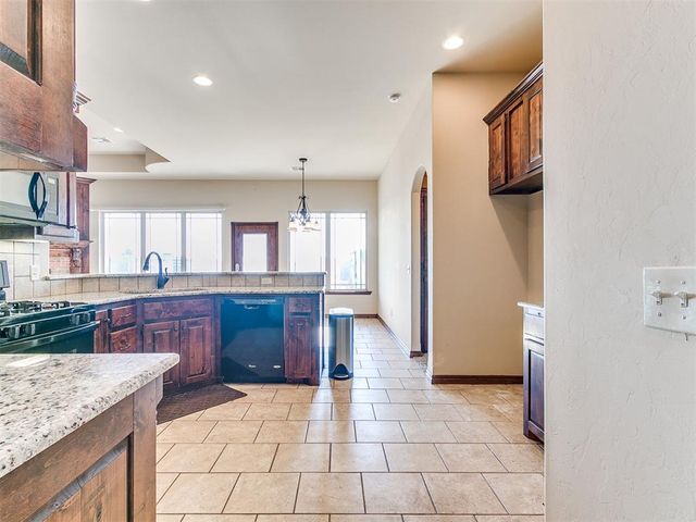 1124 Antler Ridge, Tuttle, OK 73089