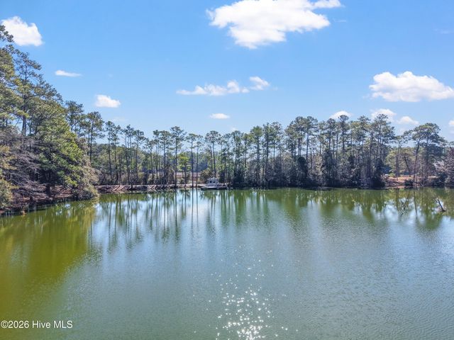 6509 Walden Pond Lane, Southport, NC 28461