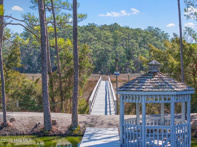 6509 Walden Pond Lane, Southport, NC 28461
