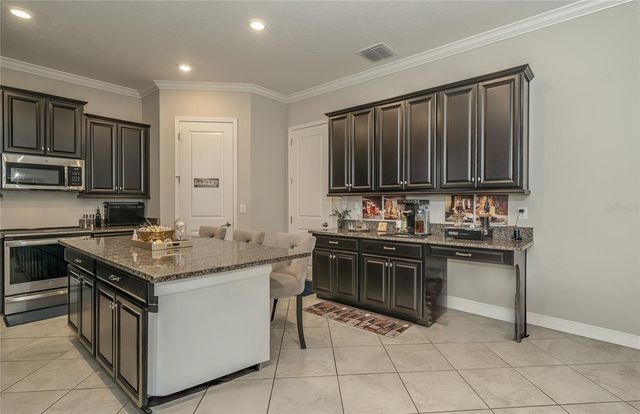 8099 LAGO MIST WAY, Wesley Chapel, FL 33545