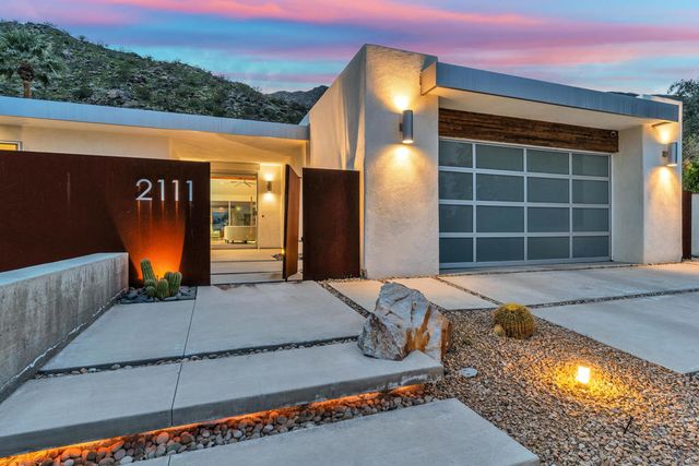 2111 S Camino Barranca, Palm Springs, CA 92264