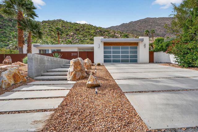 2111 S Camino Barranca, Palm Springs, CA 92264