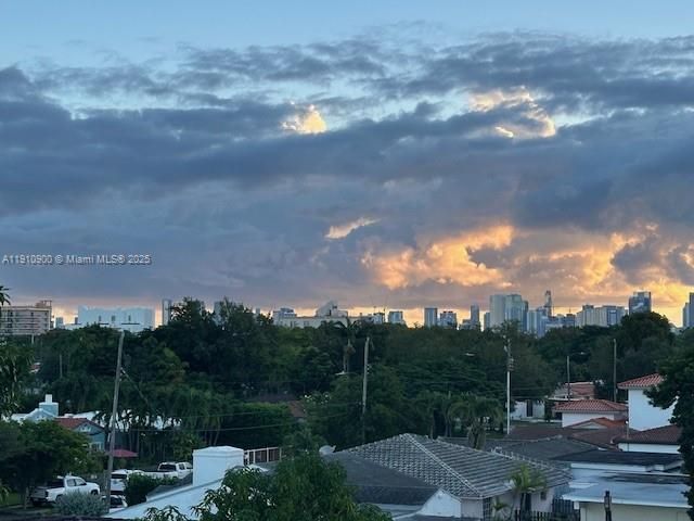 3089 SW 21st St 3089, Miami, FL 33145