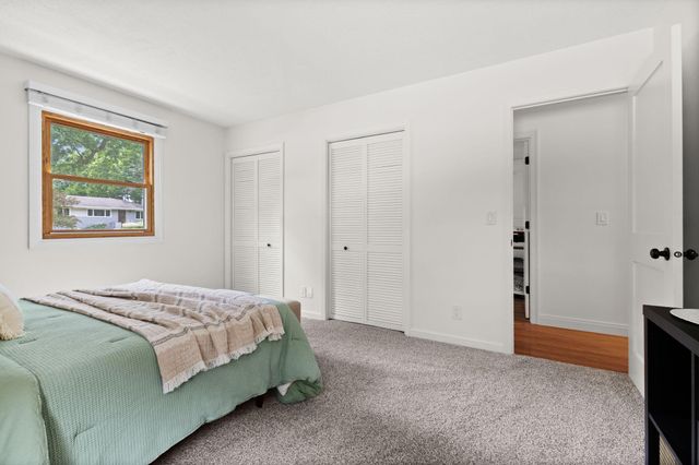 4704 W 70th Street, Edina, MN 55435