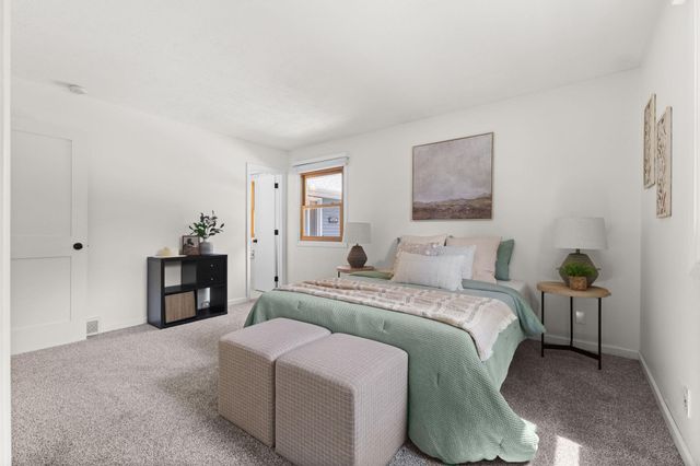 4704 W 70th Street, Edina, MN 55435