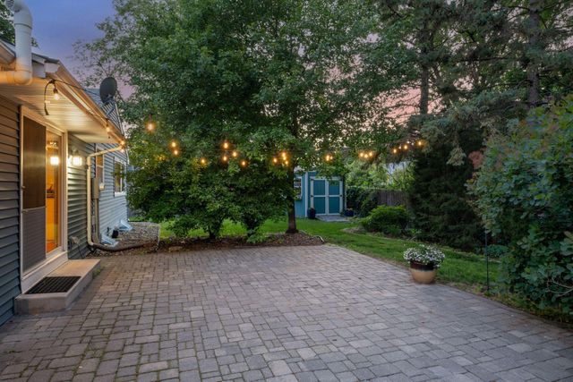 4704 W 70th Street, Edina, MN 55435