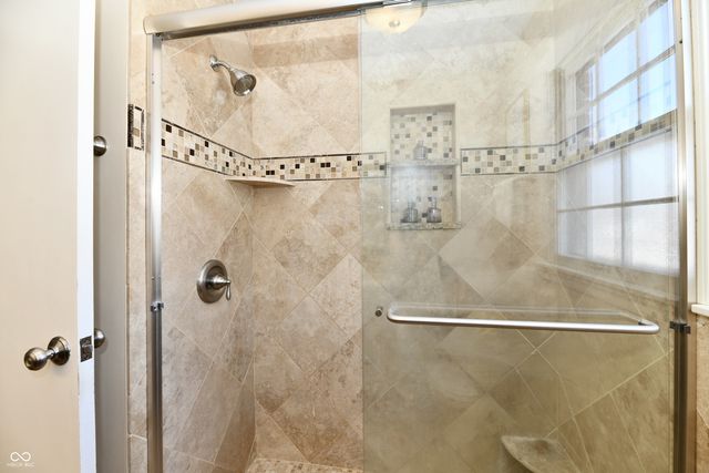 2550 E 91st Street, Indianapolis, IN 46240