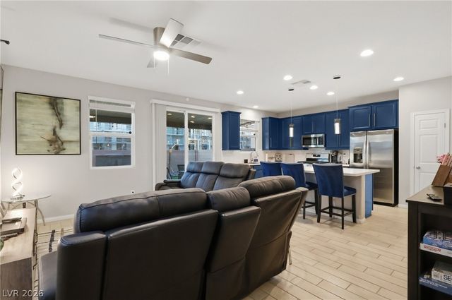 1921 Rini Ridge Avenue, North Las Vegas, NV 89031