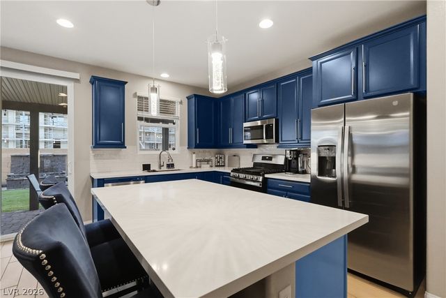1921 Rini Ridge Avenue, North Las Vegas, NV 89031
