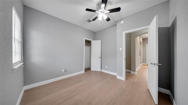 8214 Peekskill Lane, Houston, TX 77075