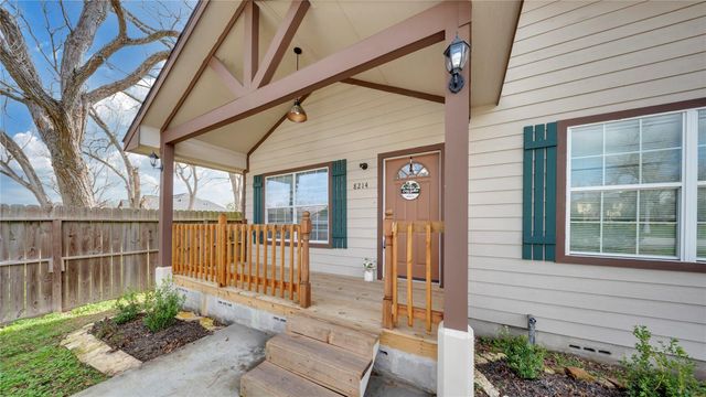 8214 Peekskill Lane, Houston, TX 77075