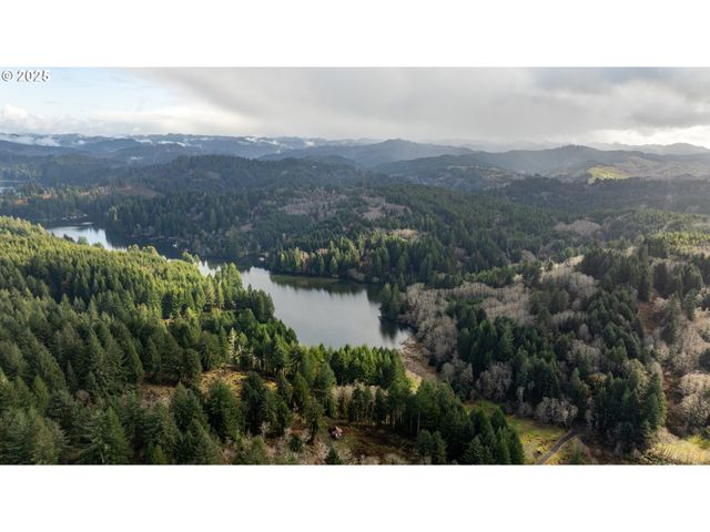 5 HILLTOP Dr 1403, Lakeside, OR 97449