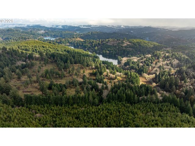 5 HILLTOP Dr 1403, Lakeside, OR 97449