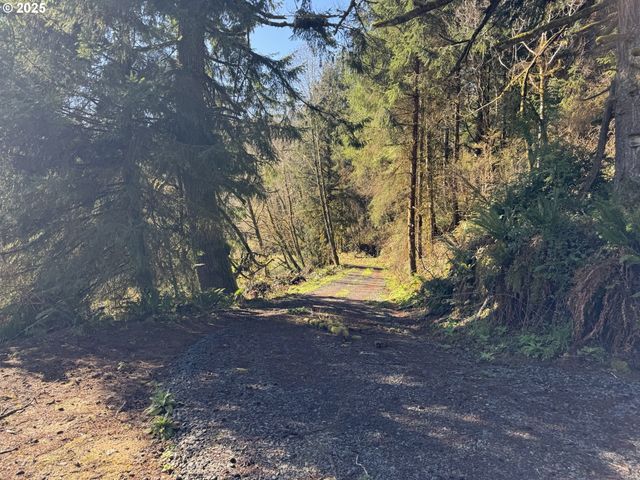 5 HILLTOP Dr 1403, Lakeside, OR 97449