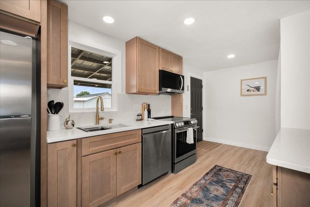 1224 E Central Ave, Spokane, WA 99208