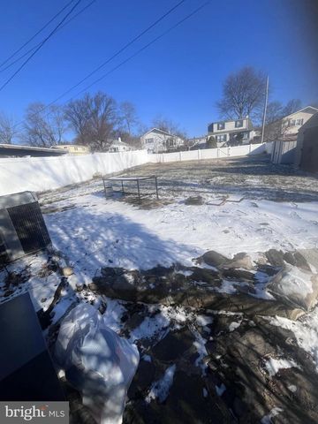 2827 GALLOWAY AVE, Abington, PA 19001