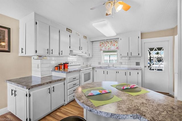 4681 Pago Pago LN, Bonita Springs, FL 34134