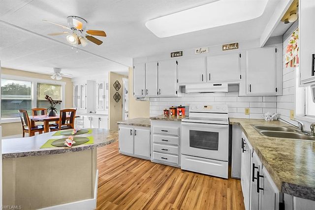 4681 Pago Pago LN, Bonita Springs, FL 34134