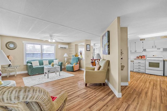 4681 Pago Pago LN, Bonita Springs, FL 34134