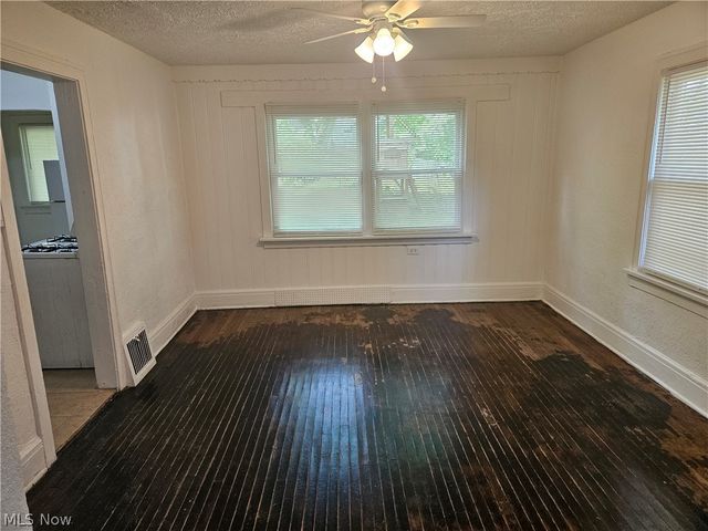 343 Noble Avenue, Akron, OH 44320