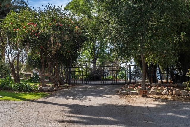 120 Franklin Avenue, Redlands, CA 92373