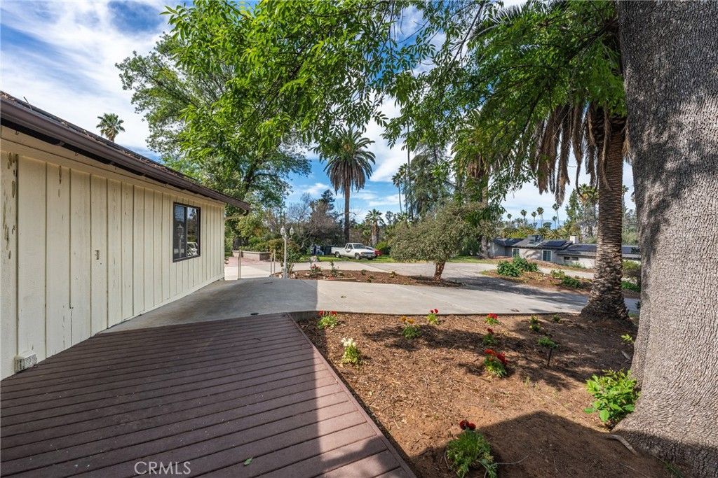 Image 14 of property listing at 120 Franklin Avenue, Redlands, CA 92373