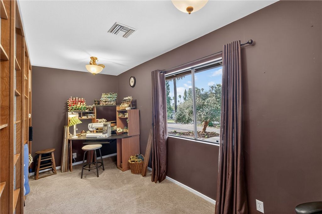 Image 25 of property listing at 120 Franklin Avenue, Redlands, CA 92373