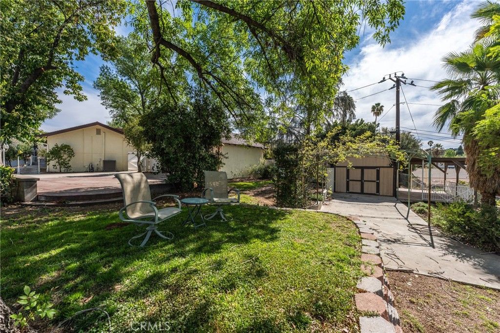 Image 50 of property listing at 120 Franklin Avenue, Redlands, CA 92373