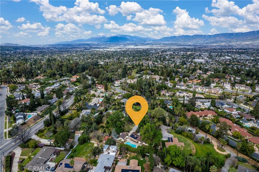 Image 54 of property listing at 120 Franklin Avenue, Redlands, CA 92373