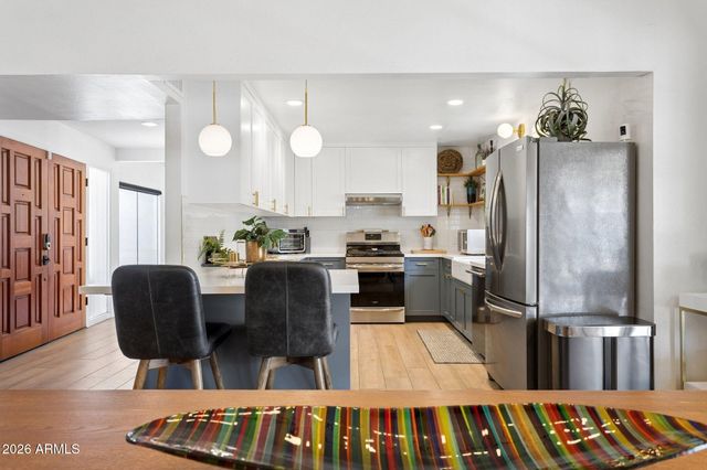 7233 E MONTE VISTA Road, Scottsdale, AZ 85257