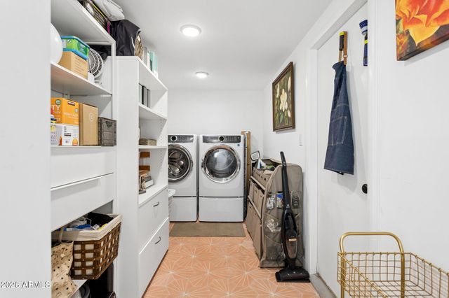 7233 E MONTE VISTA Road, Scottsdale, AZ 85257