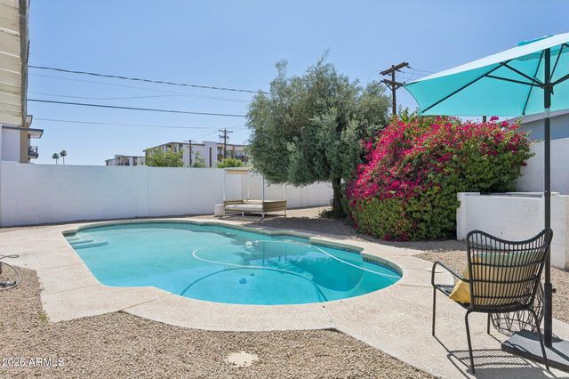 7233 E MONTE VISTA Road, Scottsdale, AZ 85257