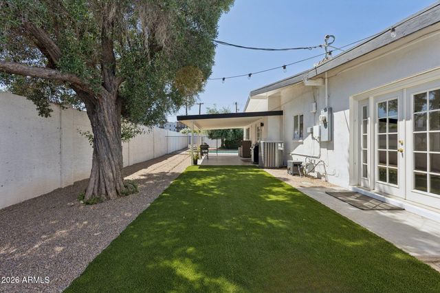 7233 E MONTE VISTA Road, Scottsdale, AZ 85257