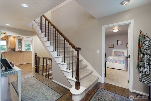 404 Lilac Drive, Mount Vernon, WA 98273