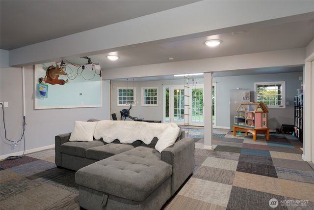 404 Lilac Drive, Mount Vernon, WA 98273