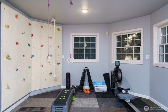 404 Lilac Drive, Mount Vernon, WA 98273