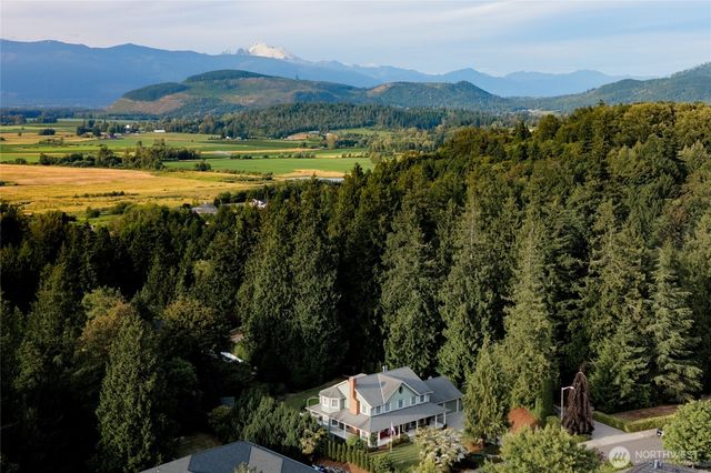 404 Lilac Drive, Mount Vernon, WA 98273