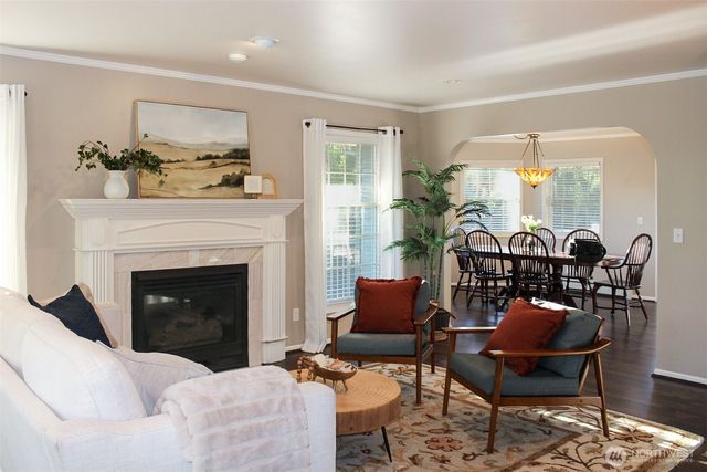 404 Lilac Drive, Mount Vernon, WA 98273