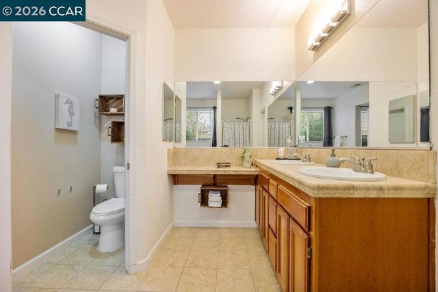 1954 Canyon Oaks Cir, Pittsburg, CA 94565