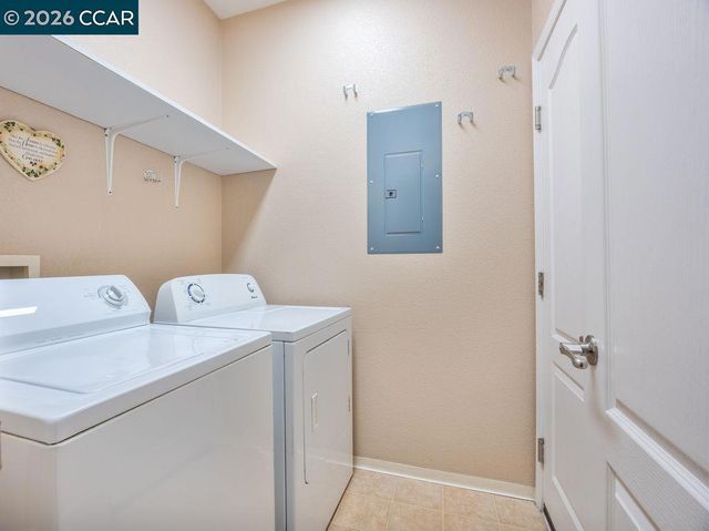 1954 Canyon Oaks Cir, Pittsburg, CA 94565