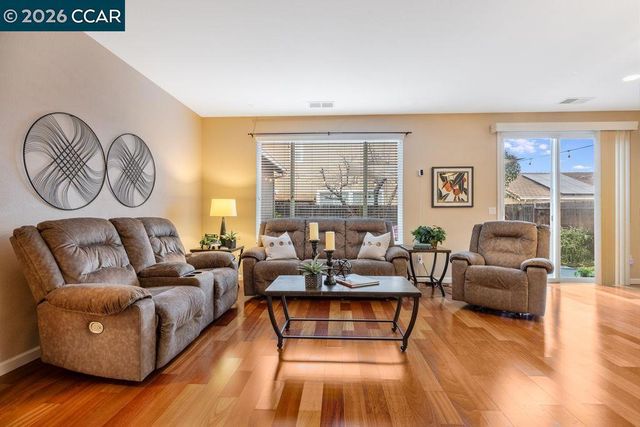 1954 Canyon Oaks Cir, Pittsburg, CA 94565