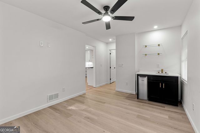 2592 Lois Lane SE, Atlanta, GA 30315