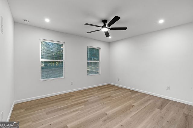 2592 Lois Lane SE, Atlanta, GA 30315