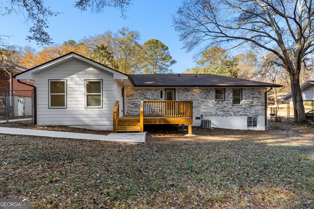 2592 Lois Lane SE, Atlanta, GA 30315